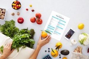 Read more about the article Perfect Diet for Waist Training: the Do’s and Don’ts